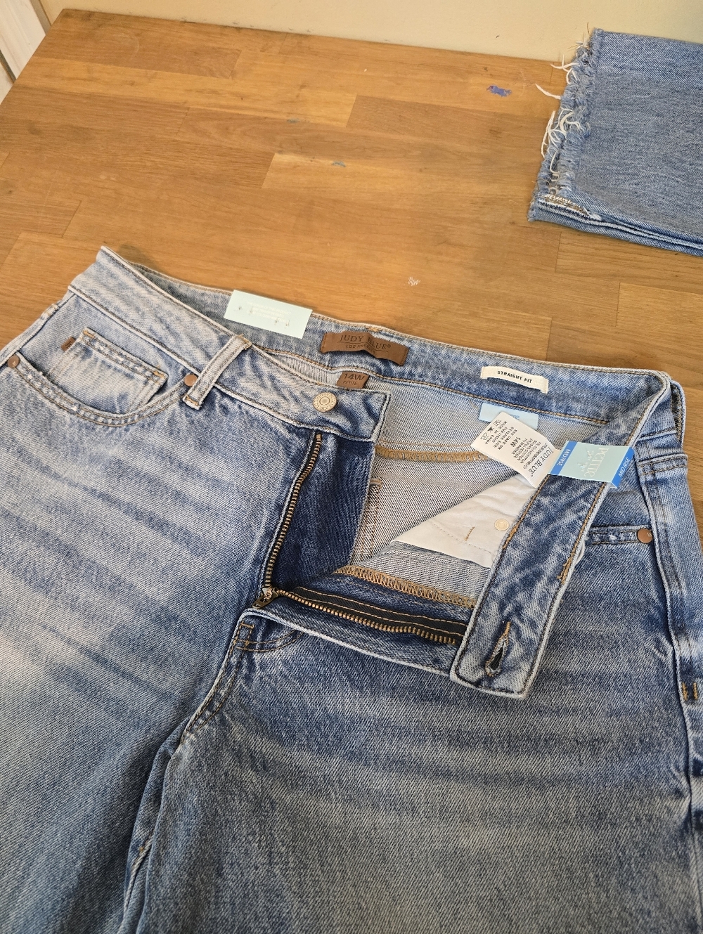 Judy Blue Mid Rise Rigid Magic Destroy Straight 14W Denim Jeans 881060 - Picture 10 of 16